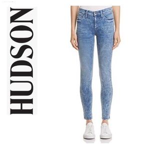 Hudson “Nico” skinny Jean in sapphire acid wash!